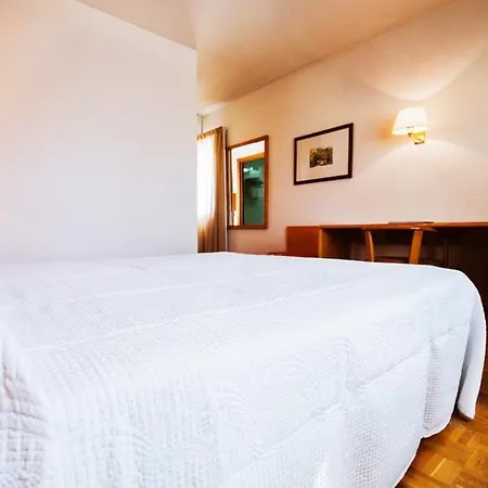 Hotel Alcarria-3