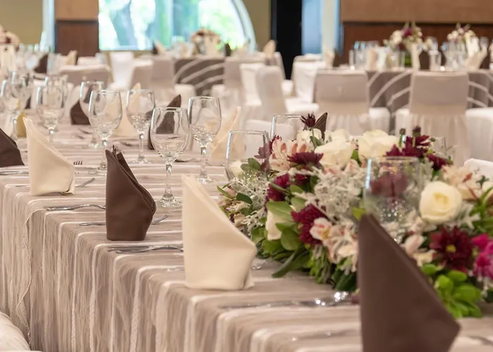 Holiday Inn Guadalajara Expo Plaza Del Sol By Ihg