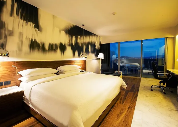 Central hotel: Krystal Urban Guadalajara